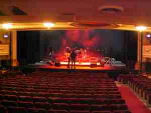 Bobby McFerrin Savion Glover Tour CT New Haven theatre on stage for Savion Glover